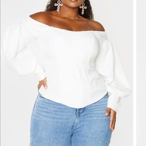 Pretty little thing Bardot sleeve top